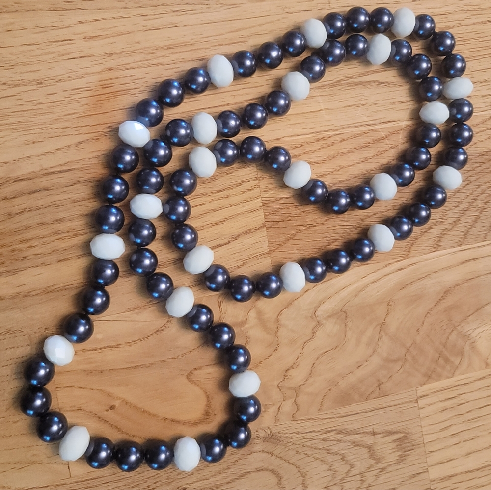 New Authentic Vintage Heidi Daus Necklace, Blue Beads, White Crystals